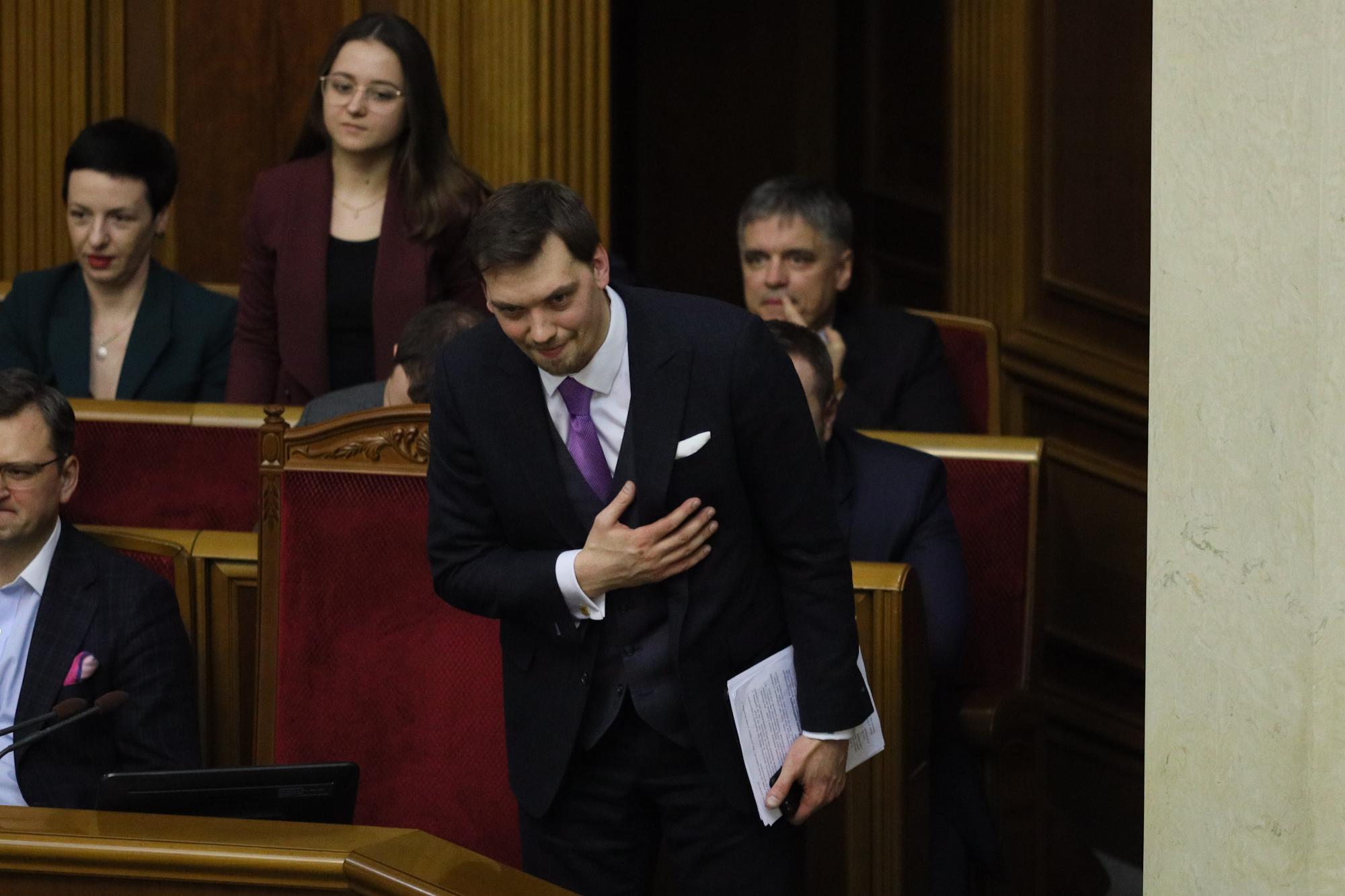 З'явилися фото жесту Гончарука після голосування про його відставку